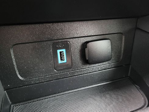 Used 2018 Ford Escape S FWD image 22