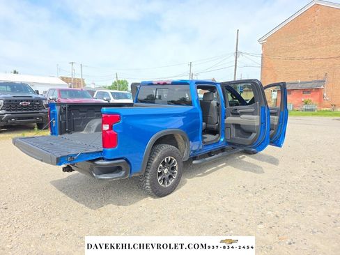 Certified 2022 Chevrolet Silverado 1500 ZR2 w/ Technology Package AWD/4WD image 30