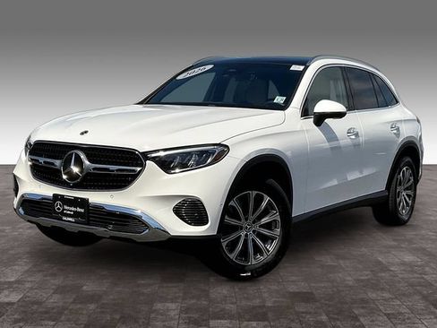 Used 2026 Mercedes-Benz GLC 300 4MATIC image 3