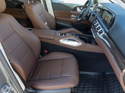 New 2026 Mercedes-Benz GLS 450 4MATIC image 21
