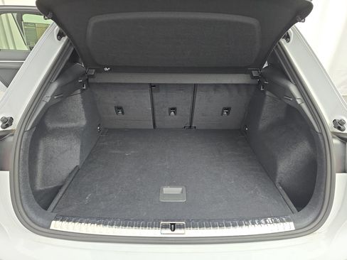 Used 2025 Audi Q3 2.0T Premium Plus w/ Premium Plus Package image 12