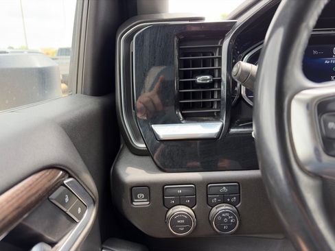 Used 2025 Chevrolet Silverado 2500 LT AWD/4WD image 18