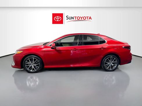 Used 2024 Toyota Camry XLE FWD image 30