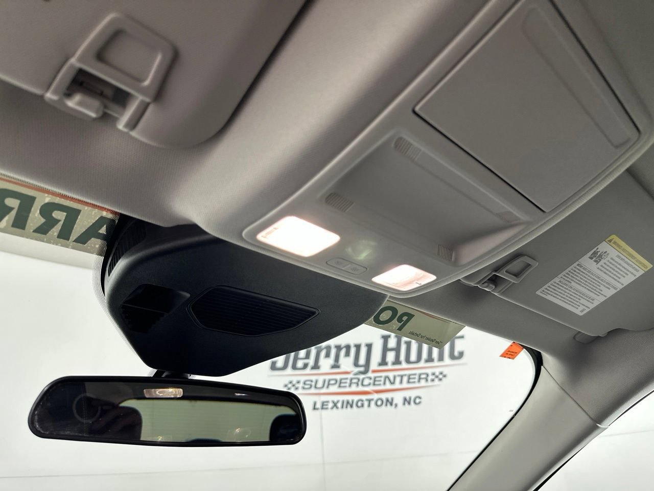 Used 2025 Ford Escape Active AWD/4WD image 23