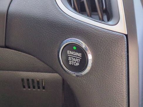 Used 2024 Ford Edge SEL AWD/4WD image 25