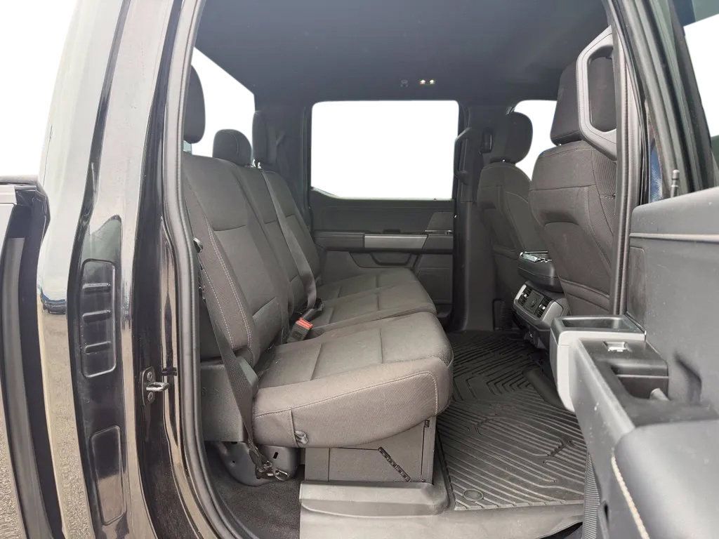 Used 2025 Ford F150 XLT w/ Equipment Group 301A Standard AWD/4WD image 31