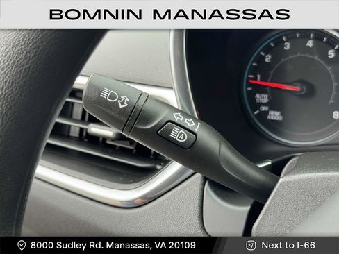 Used 2023 Chevrolet Equinox LS w/ LS Convenience Package image 27