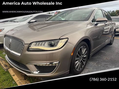 Used 2019 Lincoln MKZ Premiere FWD image 1