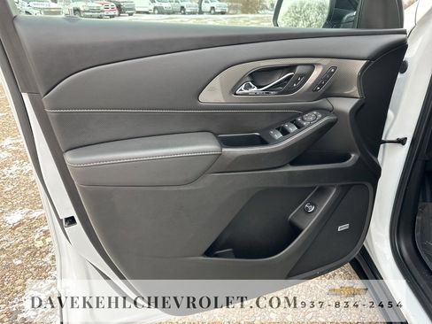Used 2023 Chevrolet Traverse Premier w/ Redline Edition image 9