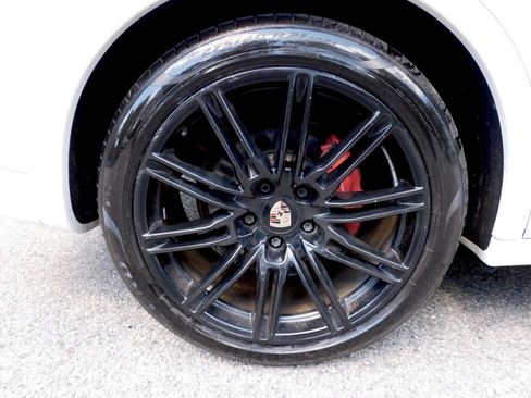 Used 2013 Porsche Cayenne GTS image 24