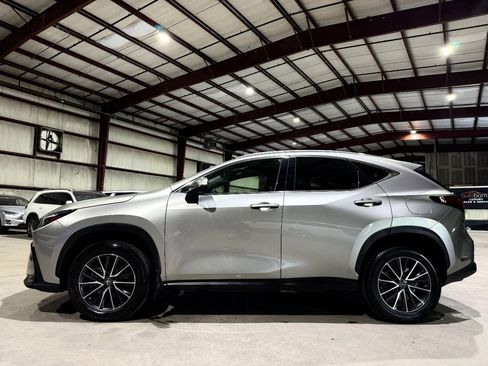 Used 2022 Lexus NX 250 FWD w/ Towing Package (2000 Lbs) image 8
