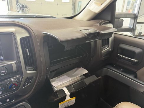 Used 2018 Chevrolet Silverado 3500 LTZ w/ Duramax Plus Package AWD/4WD image 38
