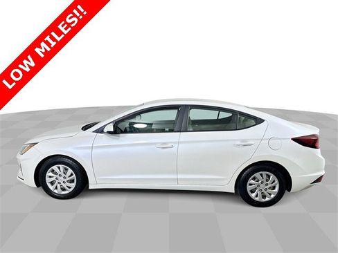Used 2019 Hyundai Elantra SE image 5