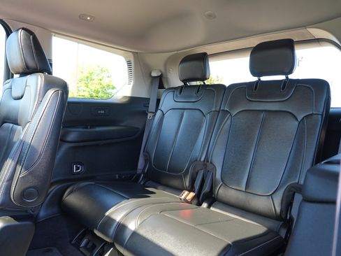 Used 2022 Jeep Grand Cherokee L Limited AWD/4WD image 25