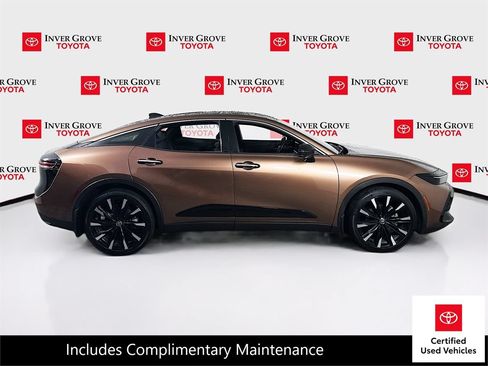 Certified 2024 Toyota Crown Platinum AWD/4WD image 4