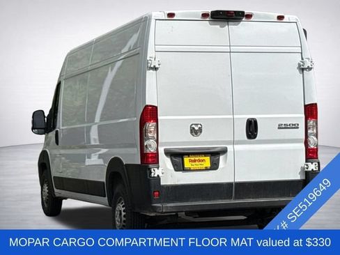 Used 2025 RAM ProMaster 2500 w/ Convenience Group FWD image 4