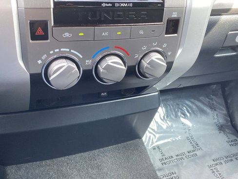 Used 2019 Toyota Tundra SR5 image 18