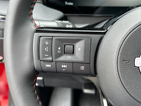 New 2025 Nissan Kicks SR w/ SR Premium Package image 25