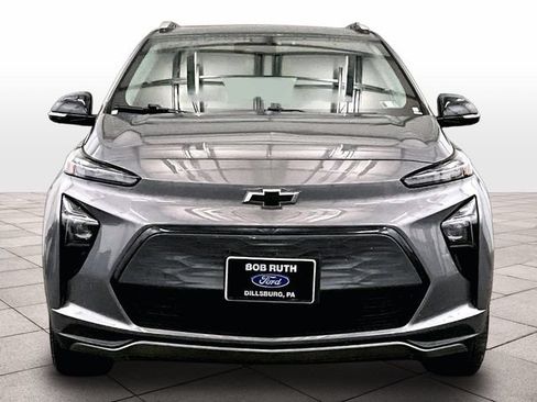 Used 2023 Chevrolet Bolt EUV LT w/ Driver Confidence Package FWD image 3