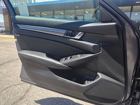 Used 2020 Honda Accord Sport image 16