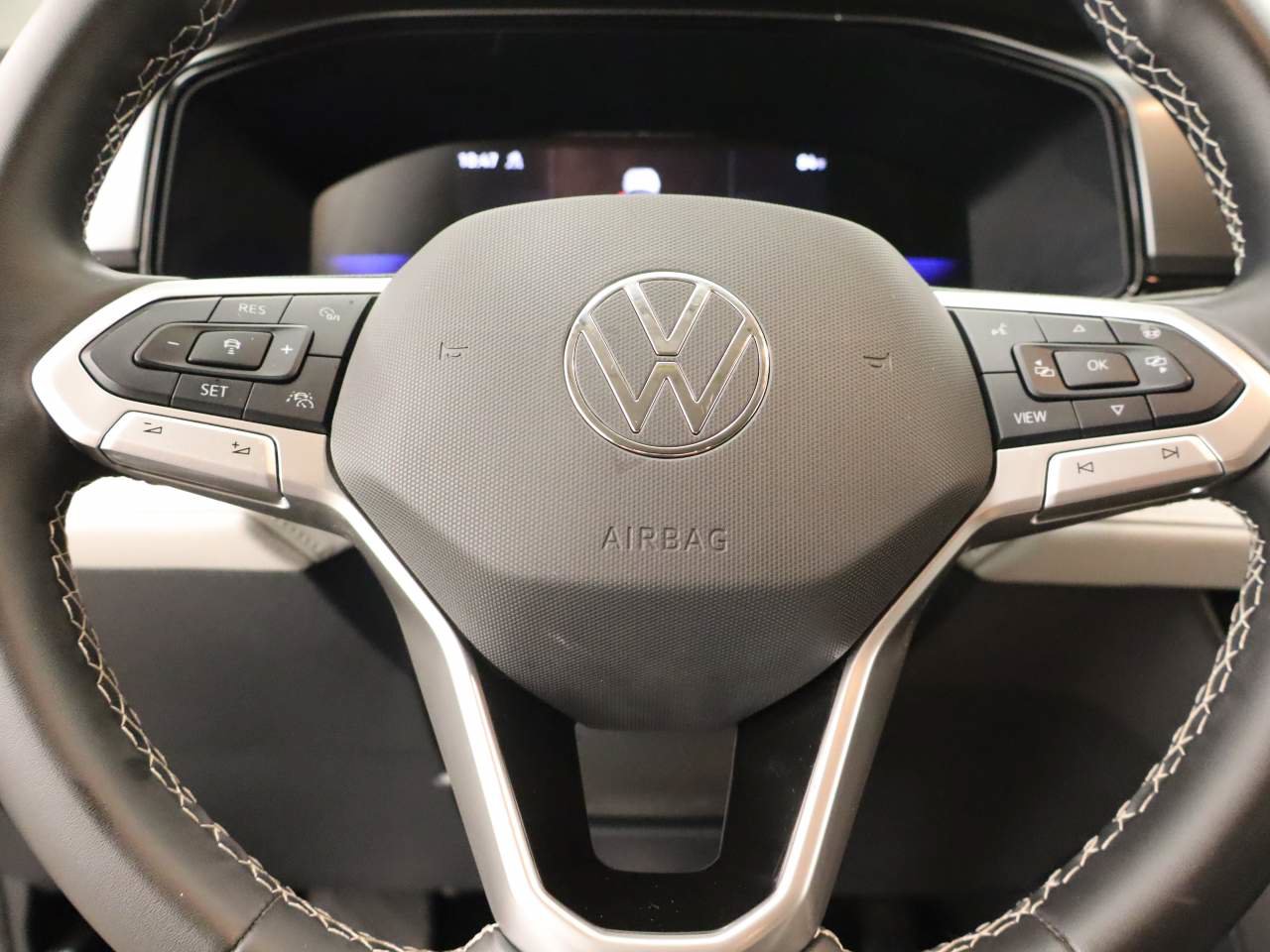 Certified 2025 Volkswagen Taos S AWD/4WD image 13