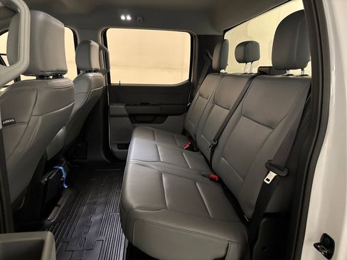 New 2026 Ford F250 XL w/ XL Chrome Package image 16