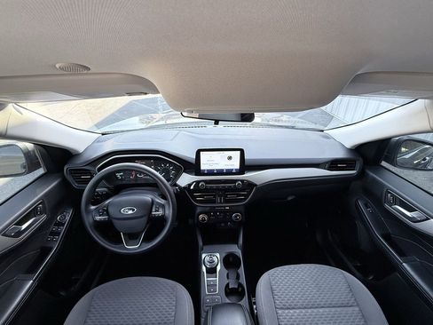 Used 2021 Ford Escape SE image 29