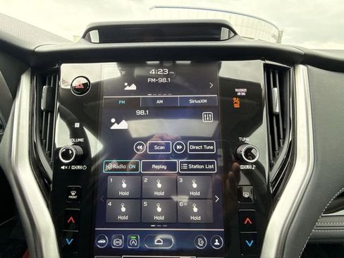 Used 2025 Subaru Outback Limited image 16