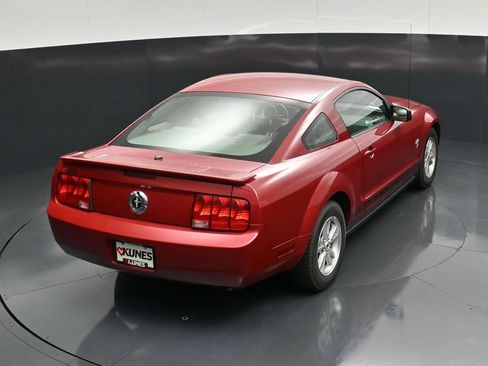 Used 2009 Ford Mustang Coupe RWD image 29