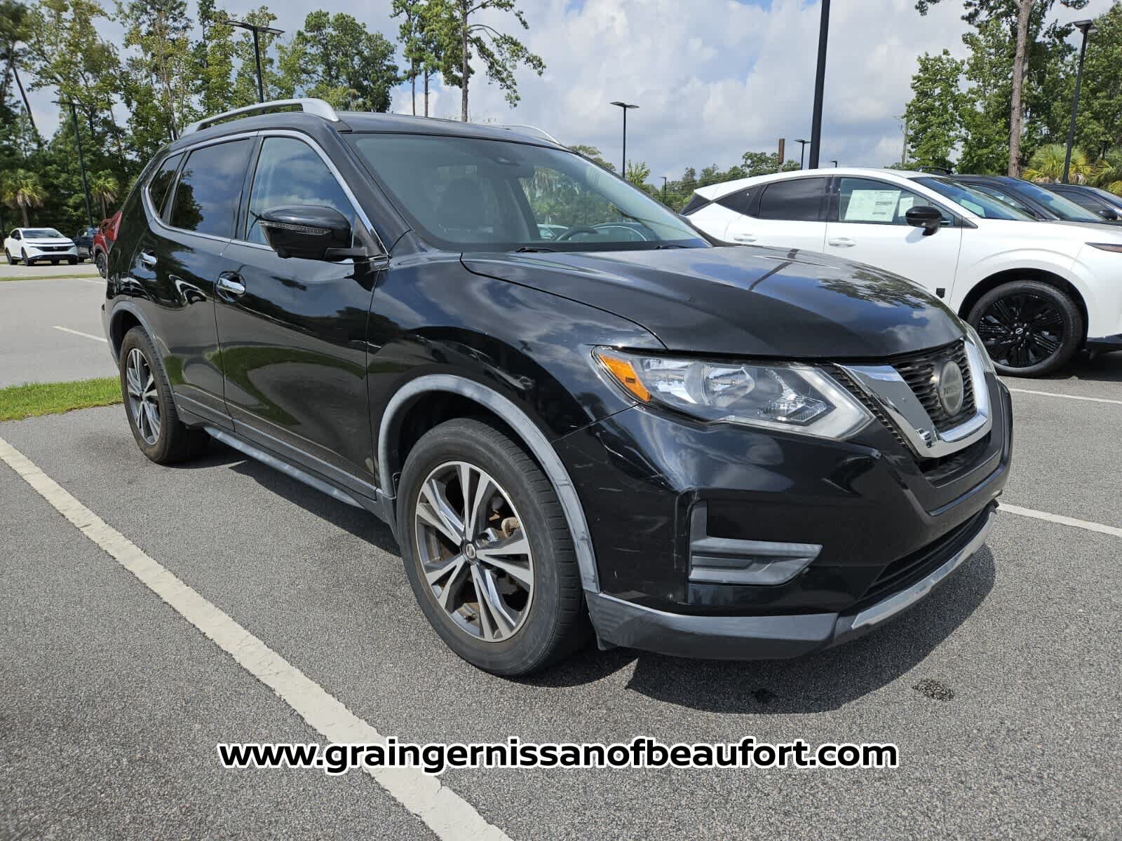 Used 2019 Nissan Rogue SV w/ Premium Package FWD image 5