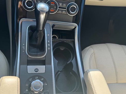 Used 2011 Land Rover Range Rover Sport Supercharged image 20