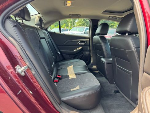 Used 2015 Chevrolet Malibu LT FWD image 17