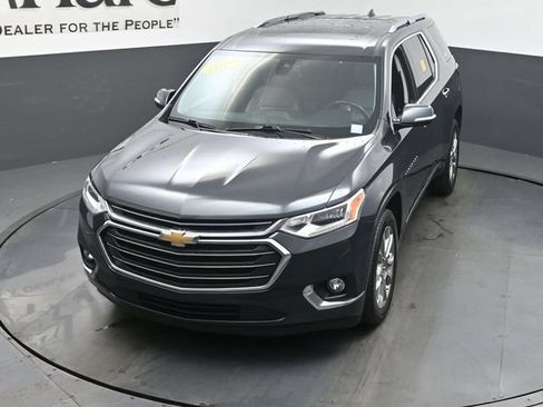 Used 2019 Chevrolet Traverse Premier w/ Driver Confidence II Package FWD image 42