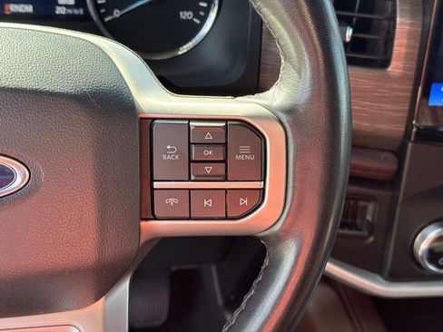 Used 2024 Ford Expedition Limited image 26