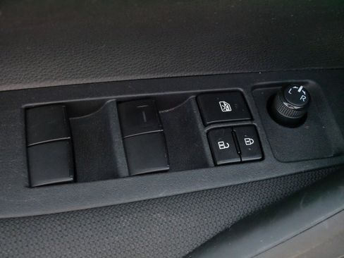 Used 2023 Toyota Corolla LE image 19