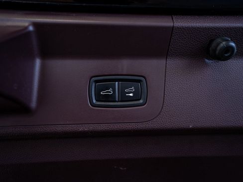 Used 2023 Porsche Panamera Platinum Edition image 62