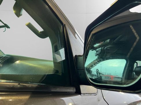 Used 2013 Nissan Armada Platinum image 13