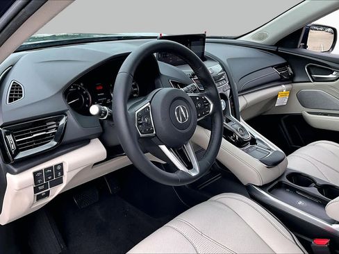 Used 2025 Acura RDX w/ Advance Package AWD/4WD image 16
