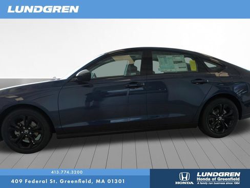 Used 2025 Honda Accord SE image 4