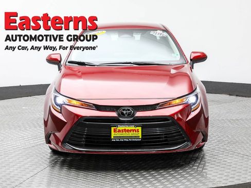 Used 2024 Toyota Corolla LE image 3