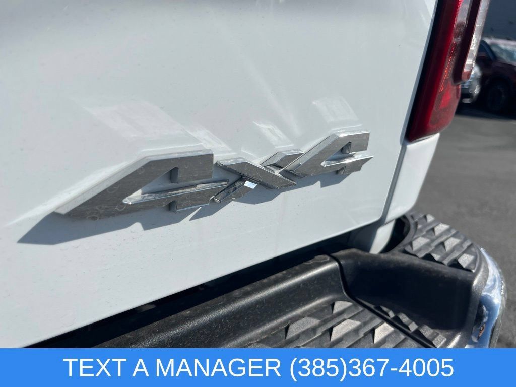 Used 2025 RAM 2500 Laramie AWD/4WD image 12