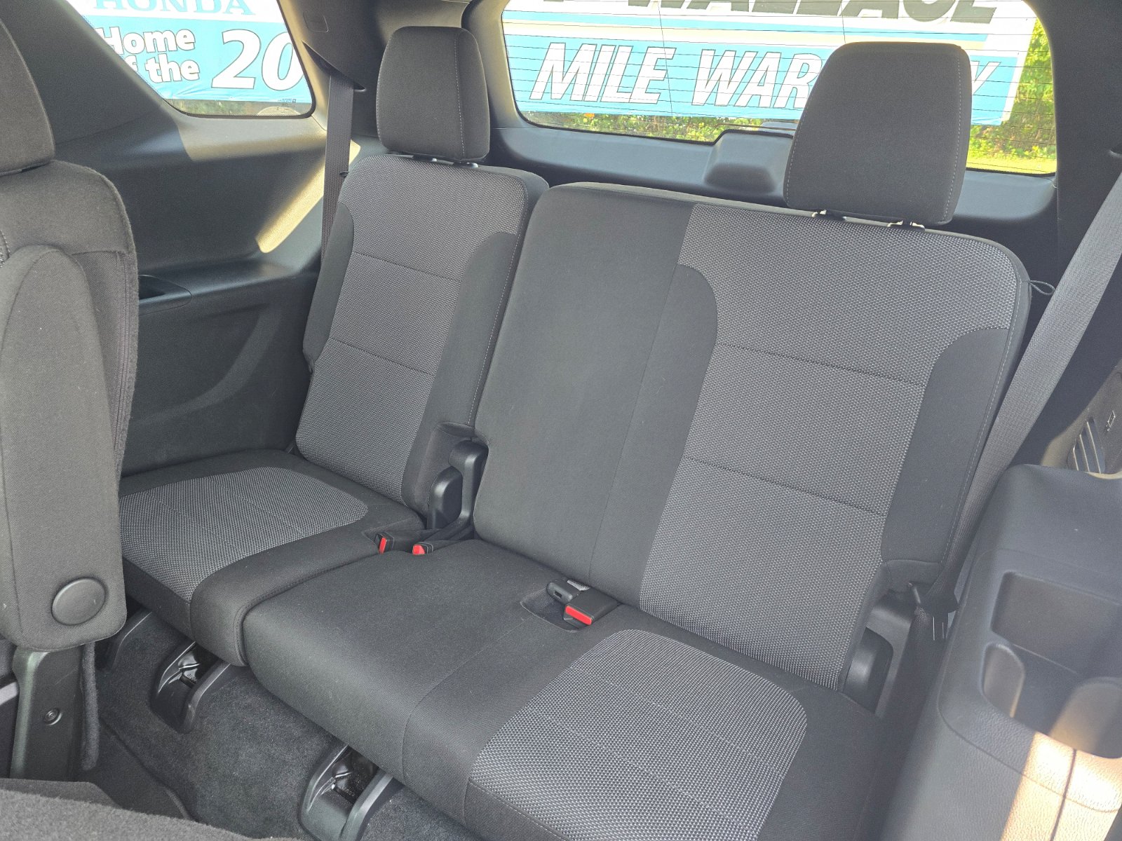 Used 2023 Chevrolet Traverse LT FWD image 11