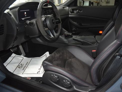 Used 2024 Nissan Z NISMO w/ Floor Mat Package RWD image 32