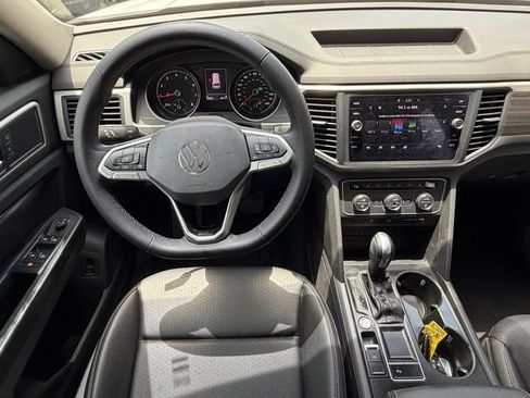 Used 2021 Volkswagen Atlas SE FWD image 16