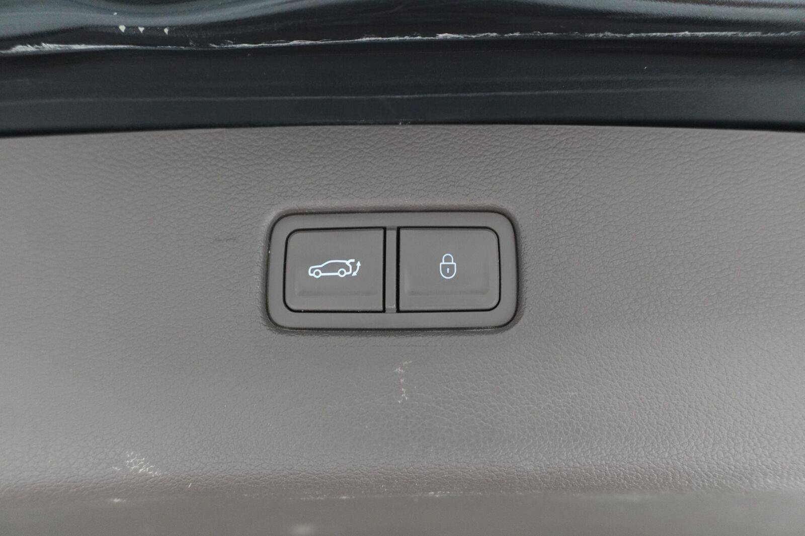 Used 2023 Genesis GV80 2.5T w/ Advanced Package AWD/4WD image 32