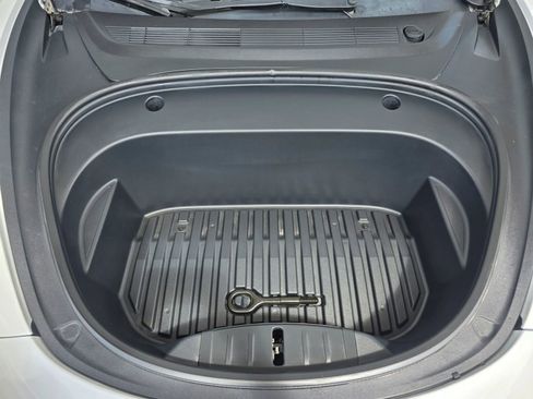 Used 2023 Tesla Model 3 Standard Range image 37