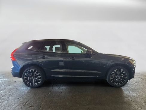 New 2026 Volvo XC60 B5 Ultra w/ Protection Package Premier AWD/4WD image 4
