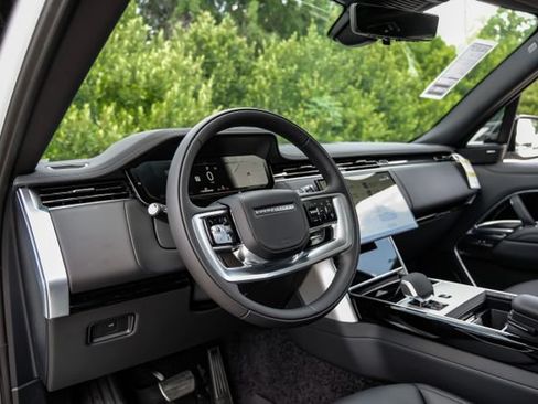New 2026 Land Rover Range Rover SE AWD/4WD image 2