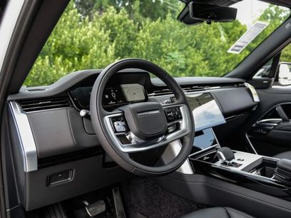 New 2026 Land Rover Range Rover SE