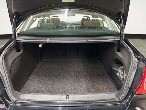 Used 2012 Volkswagen CC Sport FWD image 6